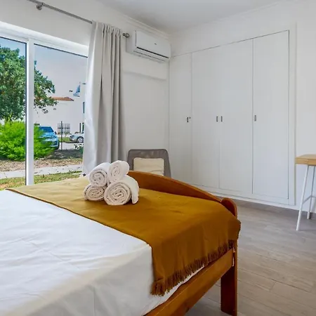 1 Bdr Vilamoura Escape W Patio By Lovelystay Quarteira
