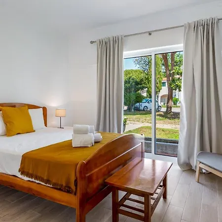 Appartamento 1 Bdr Vilamoura Escape W Patio By Lovelystay *