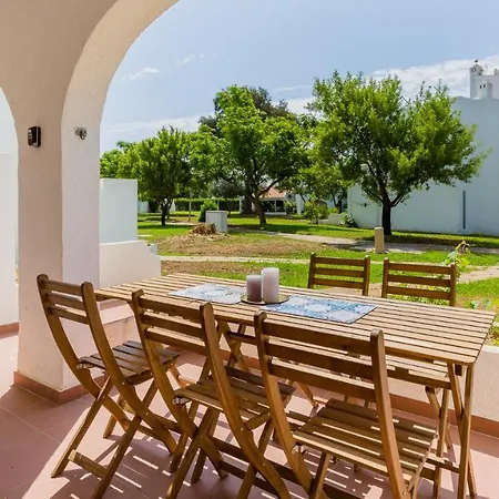 1 Bdr Vilamoura Escape W Patio By Lovelystay Apartment