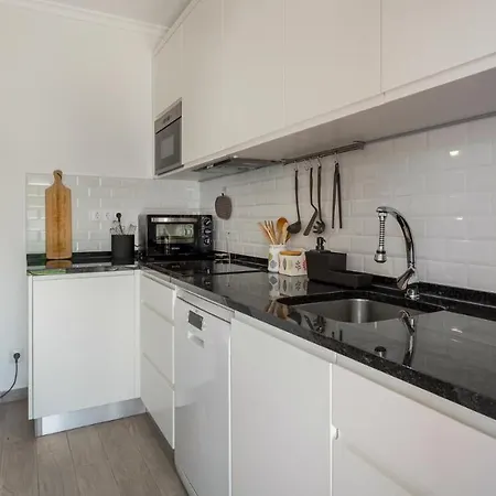 1 Bdr Vilamoura Escape W Patio By Lovelystay * Quarteira