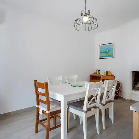Appartamento 1 Bdr Vilamoura Escape W Patio By Lovelystay