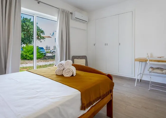 1 Bdr Vilamoura Escape W Patio By Lovelystay Quarteira