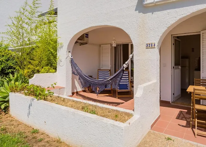 1 Bdr Vilamoura Escape W Patio By Lovelystay *