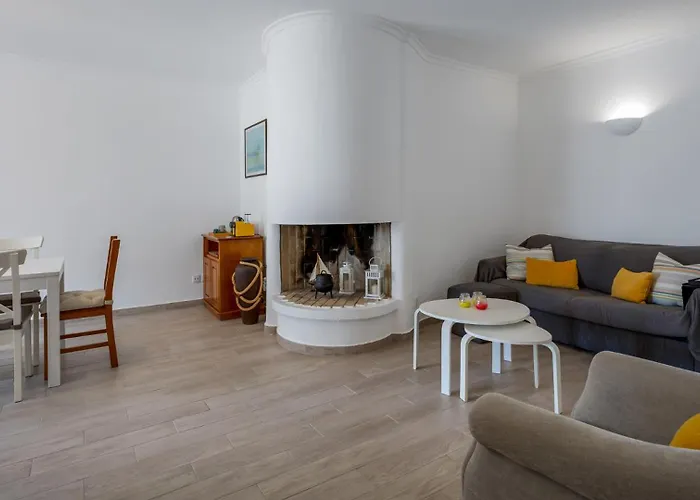 1 Bdr Vilamoura Escape W Patio By Lovelystay * Quarteira