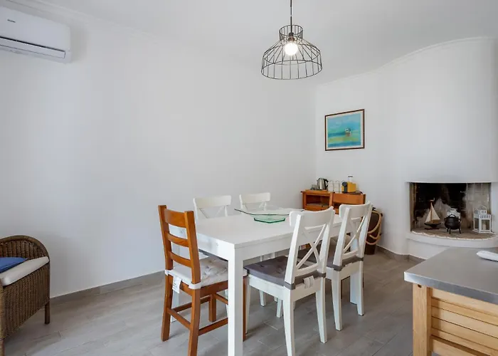 Apartment 1 Bdr Vilamoura Escape W Patio By Lovelystay