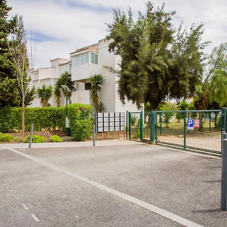 شقة 1 Bdr Vilamoura Escape W Patio By Lovelystay *